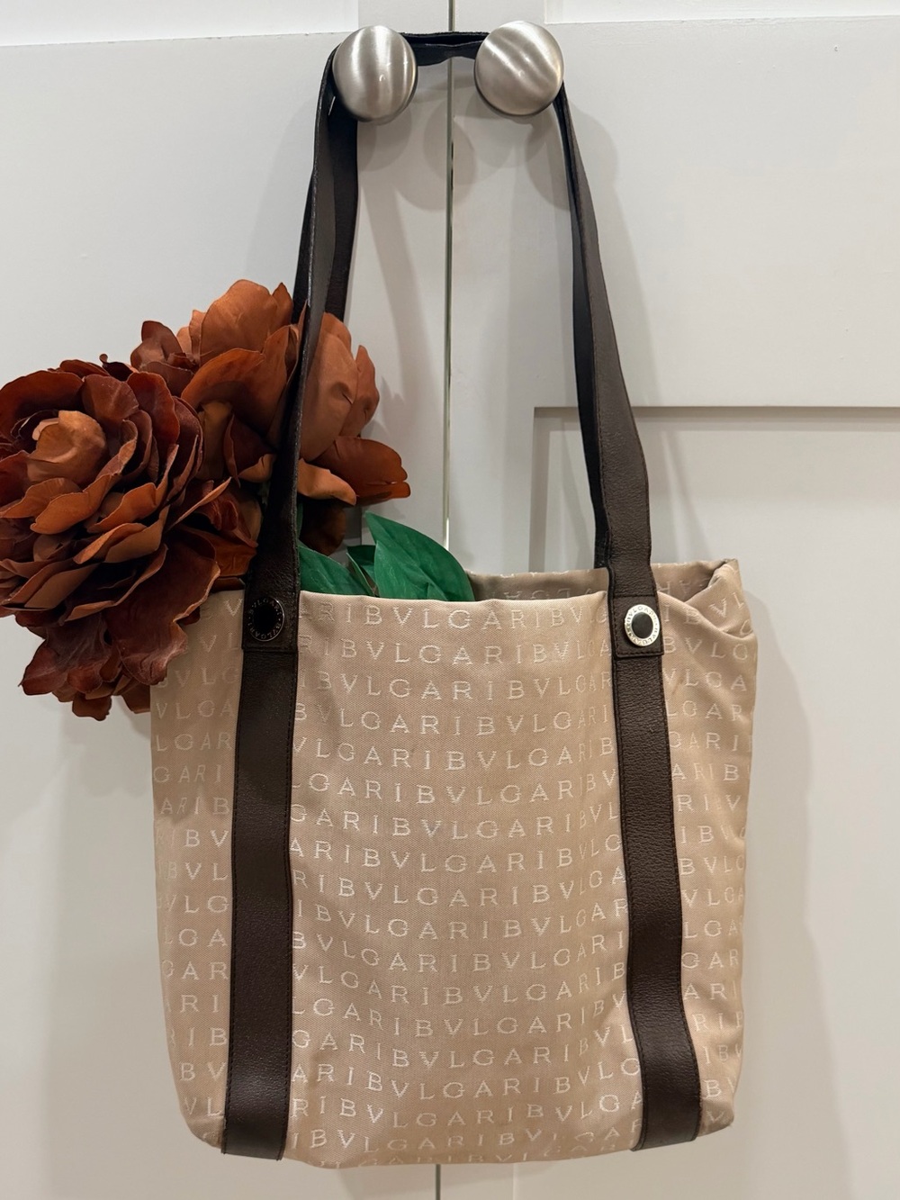 Bvlgari Logomania Tan and brown logo patent tote bag- PreLOVED ❣️